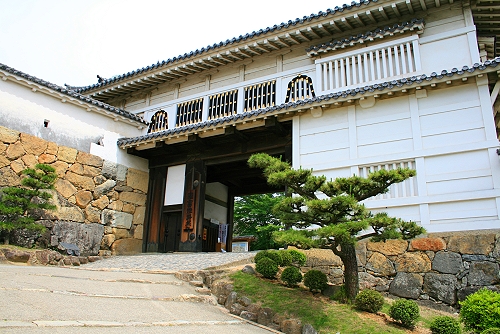 Eingangstor zur Burg Himeji