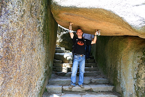 Seltsam geformte Felsen auf Miyajima