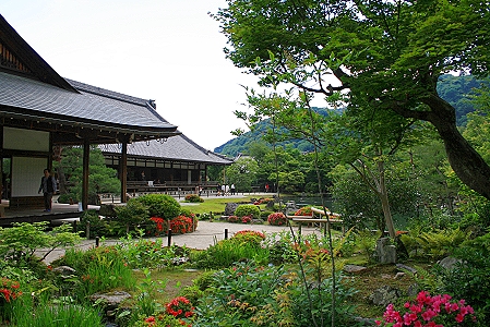 wunderschöner Landschaftsgarten des Muso Soseki