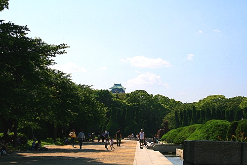 Blick auf die Burg von Osaka